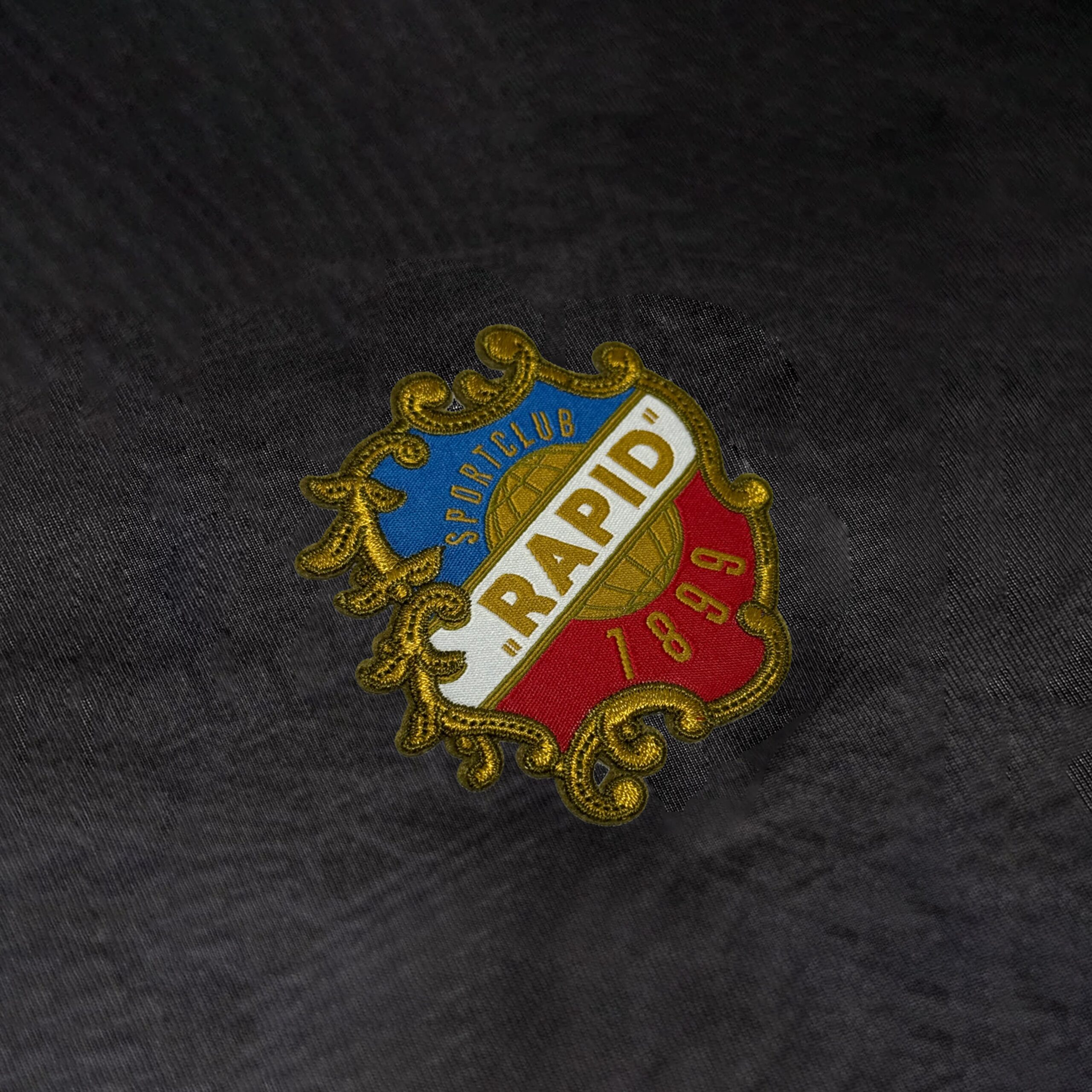 Embroidery woven heat transfer